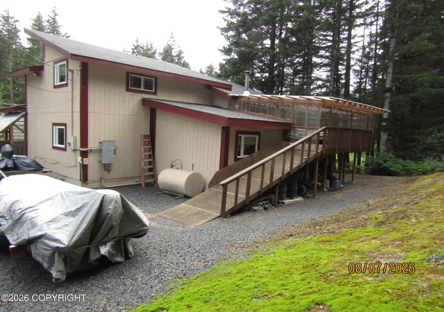 Photo 5 of Single family home for sale at 1815 Selief Ln, Kodiak, AK 99615 | MLS# 26-10197 | Listing updated on 2026-08-12