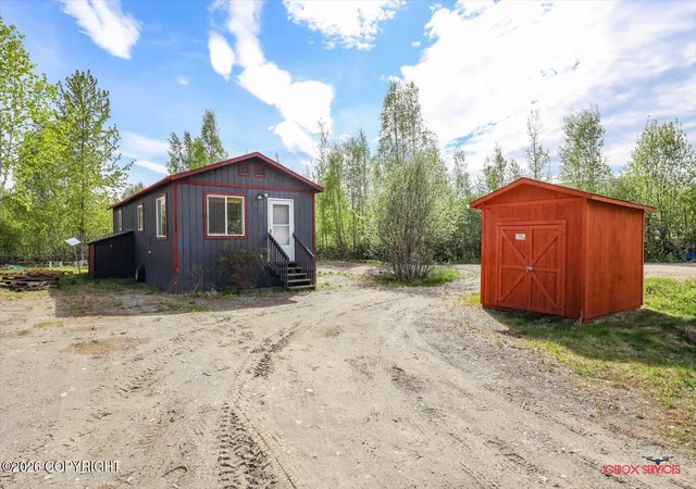 Photo 2 of Single family home for sale at 15730 W Hess Ln, Big Lake, AK 99652 | MLS# 26-10208 | Listing updated on 2026-09-15