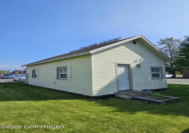 Photo 5 of Single family home for sale at 934 W 8th Avenue, Anchorage, AK 99501 | MLS# 26-10177 | Listing updated on 2026-08-31