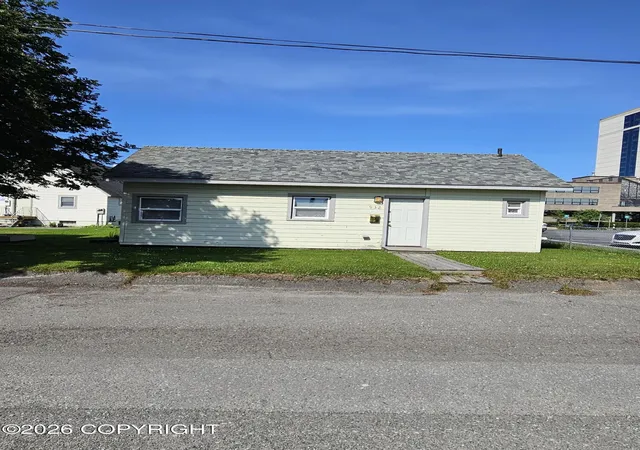 Photo 6 of Single family home for sale at 934 W 8th Avenue, Anchorage, AK 99501 | MLS# 26-10177 | Listing updated on 2026-08-31