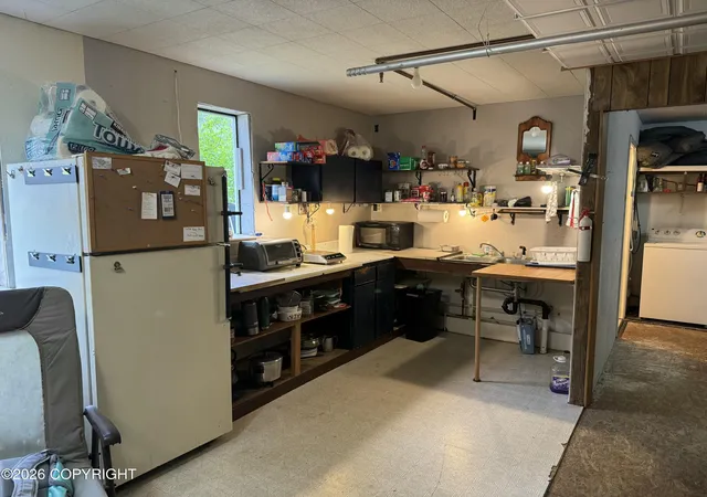 Photo 3 of Single family home for sale at 1805 Whitshed Rd, Cordova, AK 99574 | MLS# 26-10296 | Listing updated on 2026-08-18