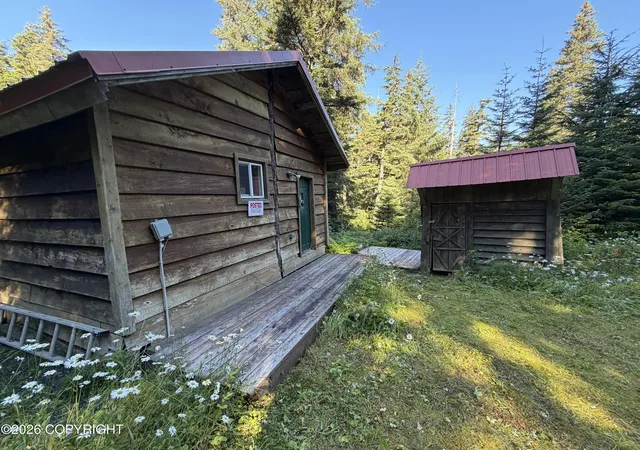 Photo 1 of Single family home for sale at 32960 Drawbridge Dr, Seward, AK 99664 | MLS# 26-10412 | Listing updated on 2026-08-17