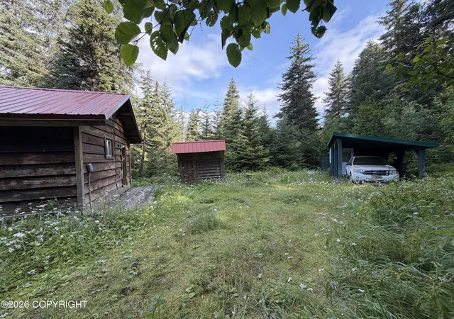 Photo 2 of Single family home for sale at 32960 Drawbridge Dr, Seward, AK 99664 | MLS# 26-10412 | Listing updated on 2026-08-17