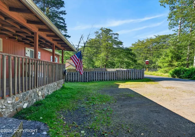 Photo 4 of Single family home for sale at 1000 Park Ave, Ketchikan, AK 99901 | MLS# 26-10254 | Listing updated on 2026-09-17