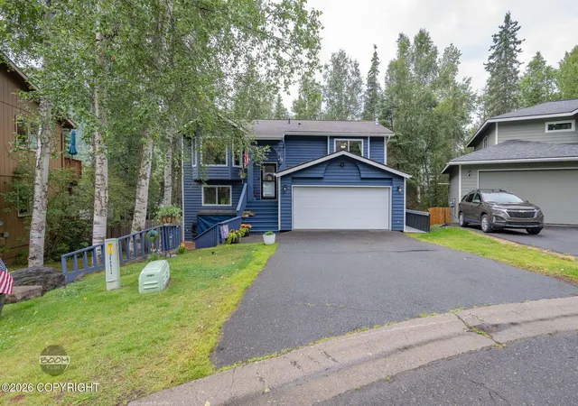 Photo 4 of Sale Pending at 8832 Dome Cir, Eagle River, AK 99577 | MLS# 26-10652 | Listing updated on 2026-08-31