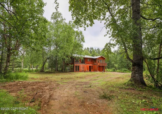 Photo 3 of Sale Pending at 8066 E Edgerton Parks Rd, Palmer, AK 99645 | MLS# 26-10314 | Listing updated on 2026-08-22