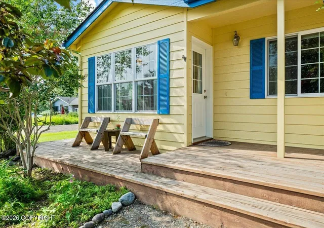 Photo 3 of Sale Pending at 506 N Chugach St, Palmer, AK 99645 | MLS# 26-10299 | Listing updated on 2026-08-22