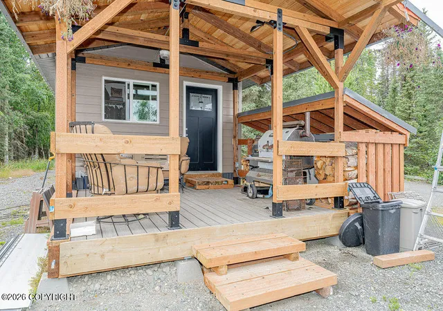 Photo 4 of Sale Pending at 36620 Steadman St, Soldotna, AK 99669 | MLS# 26-11027 | Listing updated on 2026-09-02