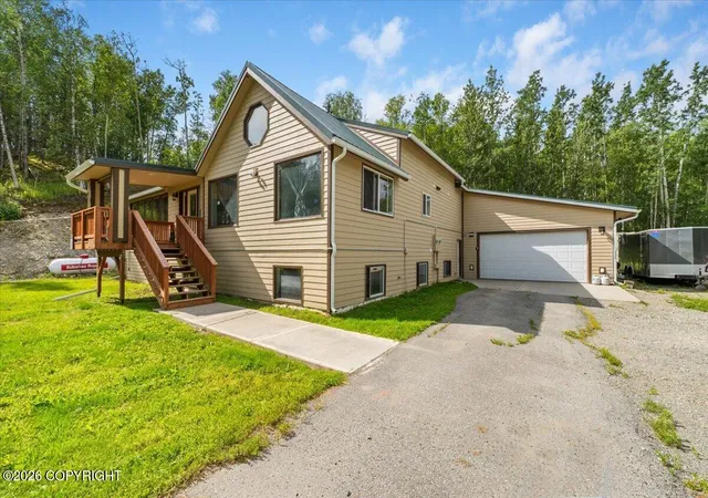 Photo 3 of Single family home for sale at 7400 N Mccarrey St, Palmer, AK 99645 | MLS# 26-10526 | Listing updated on 2026-08-21