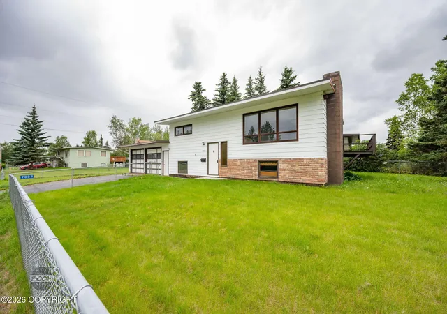 Photo 4 of Sale Pending at 7007 E 16th Avenue, Anchorage, AK 99504 | MLS# 26-10568 | Listing updated on 2026-08-27