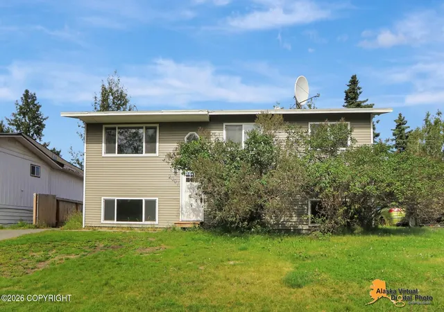 Photo 3 of Single family home for sale at 2007 W 47th Avenue, Anchorage, AK 99517 | MLS# 26-10369 | Listing updated on 2026-08-30