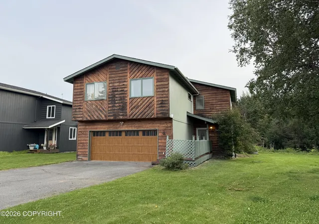 Photo 1 of Single family home for sale at 3120 Marathon Cir, Anchorage, AK 99515 | MLS# 26-10490 | Listing updated on 2026-09-14