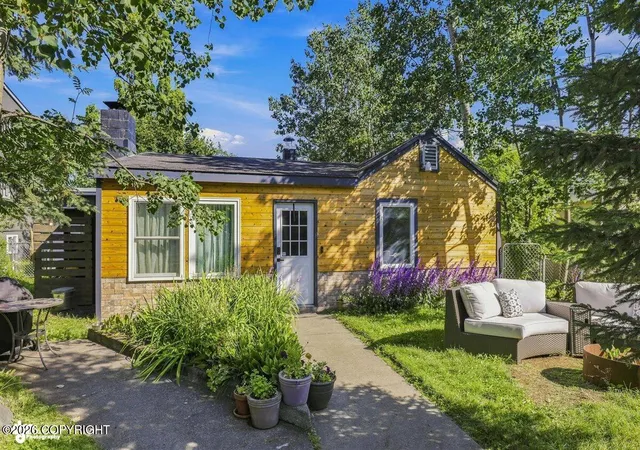 Photo 1 of Single family home for sale at 1127 Medfra St, Anchorage, AK 99501 | MLS# 26-10456 | Listing updated on 2026-08-28