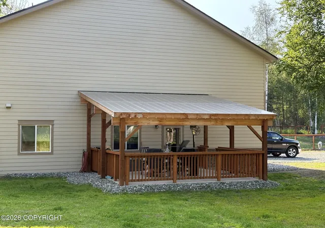 Photo 2 of Sale Pending at 2995 E Paradise Ln, Wasilla, AK 99654 | MLS# 26-10804 | Listing updated on 2026-08-25