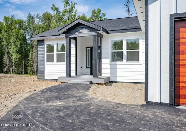 Photo 2 of Sale Pending at 9347 W Palermo Cir, Wasilla, AK 99623 | MLS# 26-10529 | Listing updated on 2026-09-19