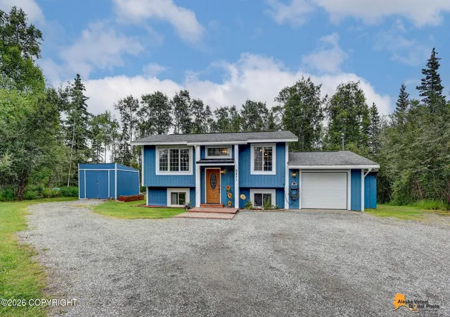 Photo 1 of Single family home for sale at 3471 W Smalley Cir, Wasilla, AK 99623 | MLS# 26-10688 | Listing updated on 2026-08-28