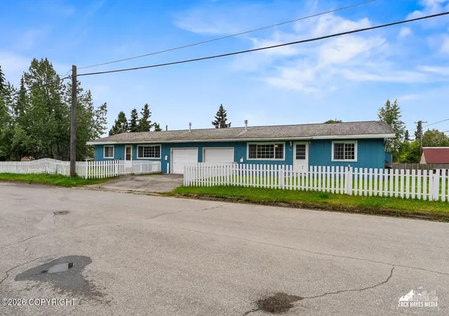 Multi family home for sale at 914 Boyd St, Anchorage, AK 99501 | MLS# 26-10553