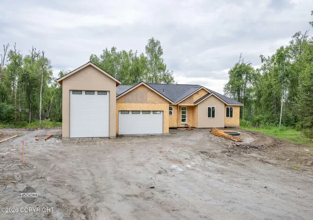 Photo 2 of Single family home for sale at 4290 S Gon Fishin Dr, Wasilla, AK 99623 | MLS# 26-10975 | Listing updated on 2026-08-28