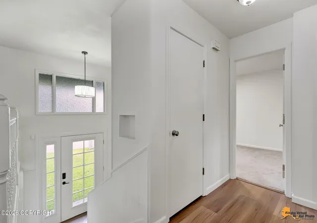 Photo 4 of Sale Pending at 7020 Altoona Dr, Anchorage, AK 99502 | MLS# 26-10708 | Listing updated on 2026-10-02