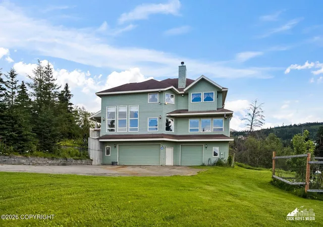 Photo 3 of Single family home for sale at 11800 Trails End Rd, Anchorage, AK 99507 | MLS# 26-10702 | Listing updated on 2026-09-19