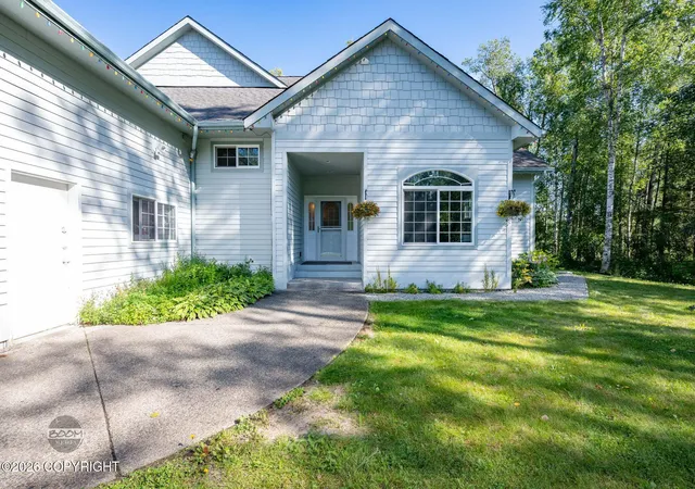 Photo 3 of Single family home for sale at 6141 Roosevelt Dr, Wasilla, AK 99623 | MLS# 26-11014 | Listing updated on 2026-10-13