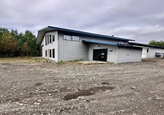 Photo 2 of Single family home for sale at 37405 Funny River Rd, Soldotna, AK 99669 | MLS# 26-10658 | Listing updated on 2026-09-25