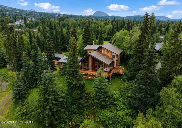 Photo 3 of Single family home for sale at 10601 Elies Dr, Anchorage, AK 99507 | MLS# 26-10677 | Listing updated on 2026-09-25