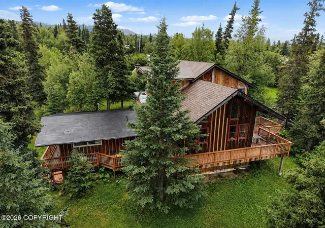 Photo 4 of Single family home for sale at 10601 Elies Dr, Anchorage, AK 99507 | MLS# 26-10677 | Listing updated on 2026-09-25
