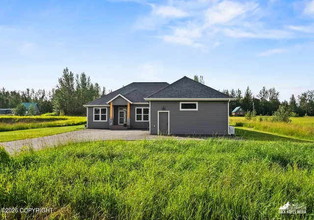 Photo 2 of Single family home for sale at 11810 E Apple Cir, Palmer, AK 99645 | MLS# 26-11076 | Listing updated on 2026-08-31