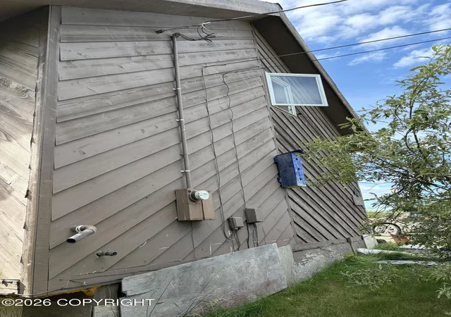 Photo 4 of Single family home for sale at 9451 Ayaginar Dr, Bethel, AK 99559 | MLS# 26-10684 | Listing updated on 2026-08-21