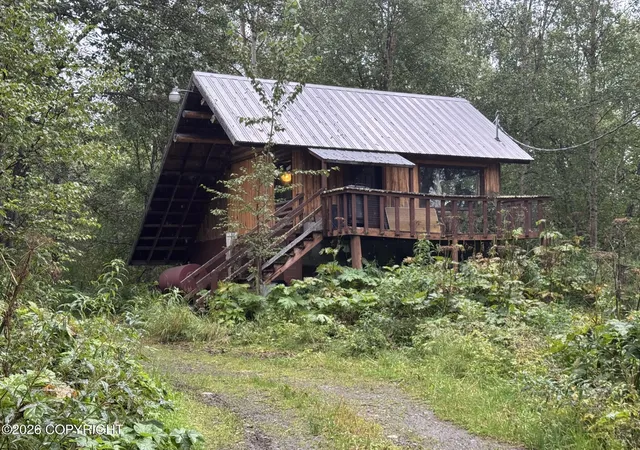 Photo 2 of Sale Pending at 8142 E Edgerton Parks Rd, Palmer, AK 99645 | MLS# 26-10707 | Listing updated on 2026-08-22