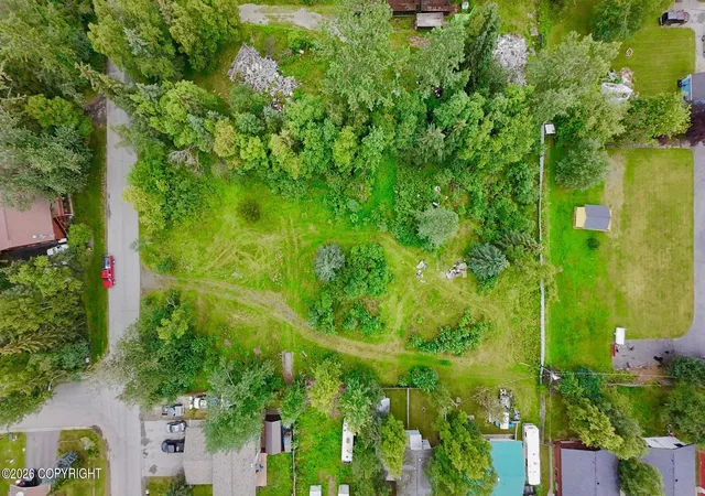 Photo 4 of Sale Pending at 7536 E 4Th Ave, Anchorage, AK 99504 | MLS# 26-10736 | Listing updated on 2026-10-08