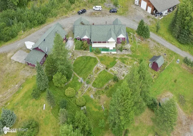 Photo 4 of Single family home for sale at 49534 Sterling Hwy, Soldotna, AK 99669 | MLS# 26-11035 | Listing updated on 2026-09-22