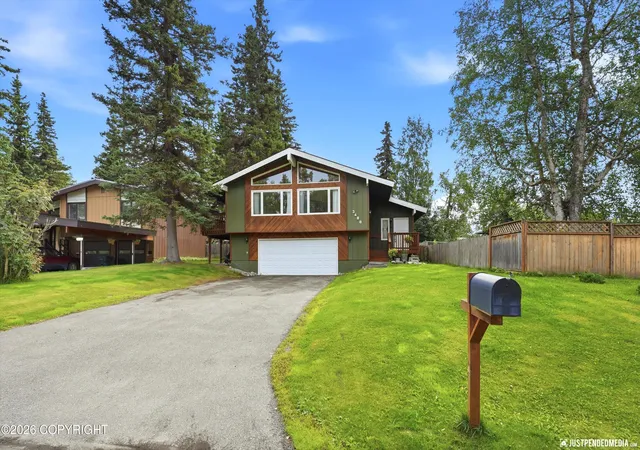 Photo 3 of Sale Pending at 3480 W 78th Ave, Anchorage, AK 99502 | MLS# 26-10907 | Listing updated on 2026-09-14