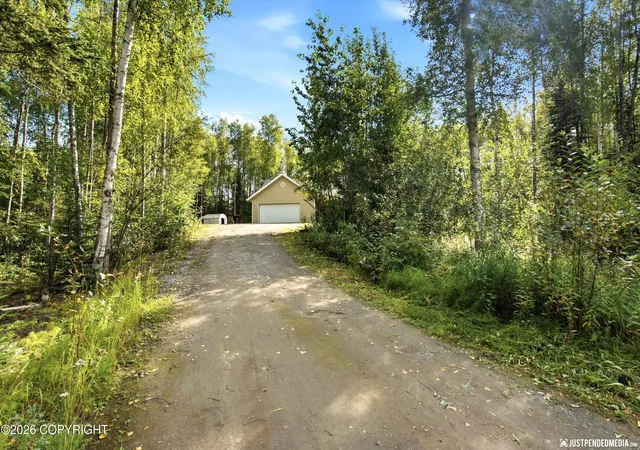 Photo 1 of Single family home for sale at 1625 S Elizabeth Dr, Wasilla, AK 99623 | MLS# 26-10850 | Listing updated on 2026-08-27