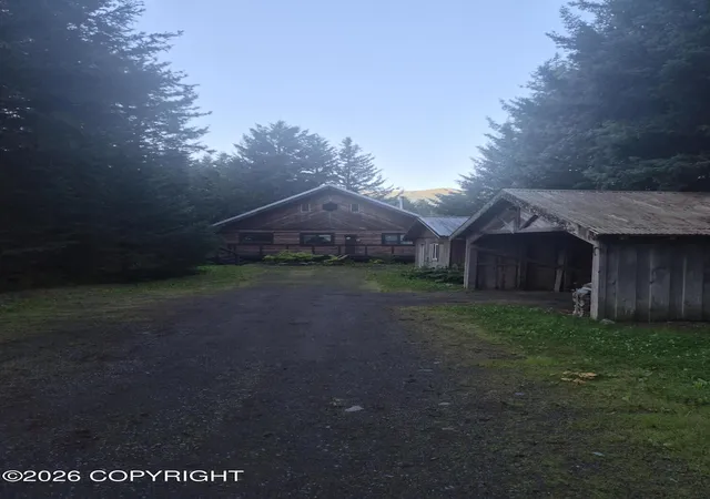 Photo 2 of Multi family home for sale at 389 Bloch St, Seldovia, AK 99663 | MLS# 26-10951 | Listing updated on 2026-08-27