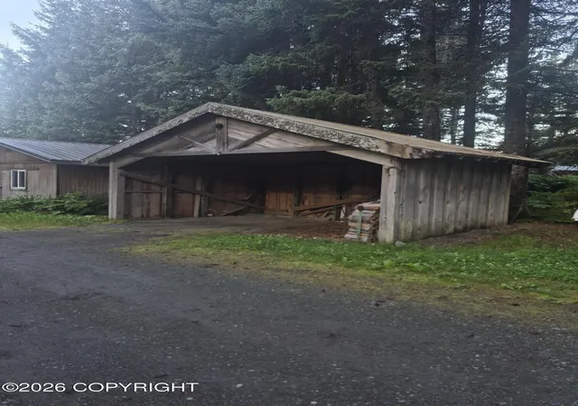 Photo 3 of Single family home for sale at 389 Bloch St, Seldovia, AK 99663 | MLS# 26-10951 | Listing updated on 2026-09-30