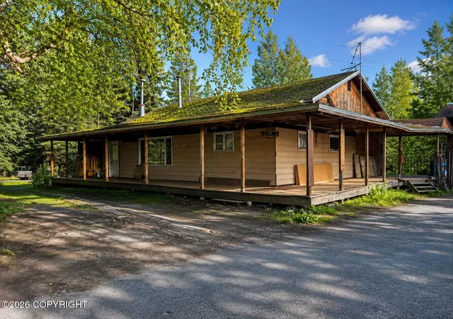 Photo 3 of Sale Pending at 800 E 79Th Ave, Anchorage, AK 99518 | MLS# 26-11008 | Listing updated on 2026-08-31