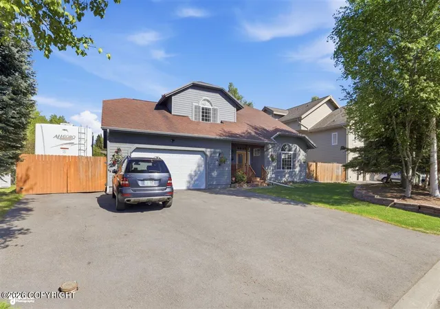 Photo 1 of Single family home for sale at 7921 Canal St, Anchorage, AK 99502 | MLS# 26-10961 | Listing updated on 2026-08-28