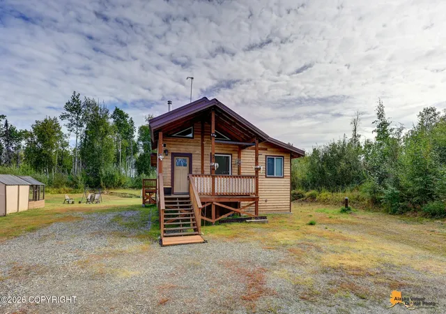 Photo 1 of Single family home for sale at 14617 N Crystal Lake Rd, Willow, AK 99688 | MLS# 26-10925 | Listing updated on 2026-08-28
