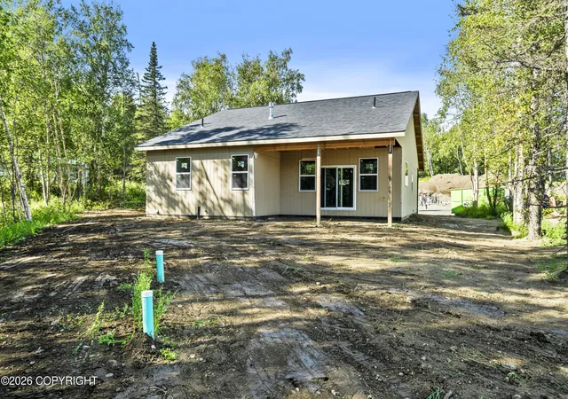 Photo 4 of Single family home for sale at 2417 W Woodside Cir, Palmer, AK 99645 | MLS# 26-10909 | Listing updated on 2026-09-09