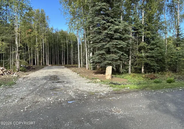 Photo 2 of Sale Pending at 3376 Nichols Dr, Houston, AK 99694 | MLS# 26-11016 | Listing updated on 2026-09-03