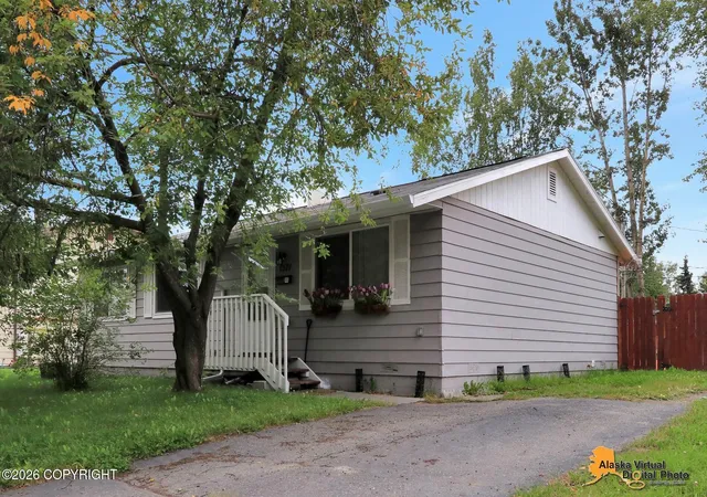 Photo 2 of Single family home for sale at 1571 Beaver Pl, Anchorage, AK 99504 | MLS# 26-10964 | Listing updated on 2026-09-12