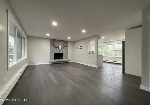 Photo 3 of Sale Pending at 4625 Taft St, Anchorage, AK 99517 | MLS# 26-11057 | Listing updated on 2026-10-10