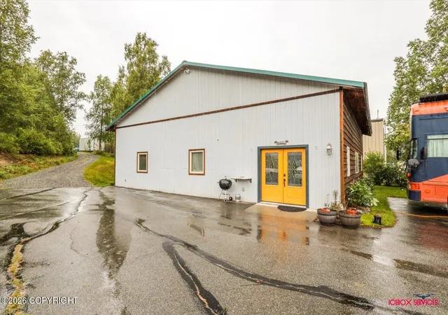 Photo 1 of Single family home for sale at 6510 E Beechcraft Rd, Wasilla, AK 99654 | MLS# 26-11019 | Listing updated on 2026-09-15