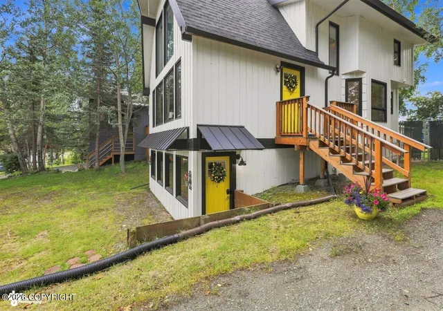 Photo 1 of Sale Pending at 8230 Seacliff St, Anchorage, AK 99502 | MLS# 26-10957 | Listing updated on 2026-09-06
