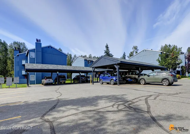 Photo 3 of Condo for sale at 1611 Eastridge Dr #202, Anchorage, AK 99501 | MLS# 26-11091 | Listing updated on 2026-08-31