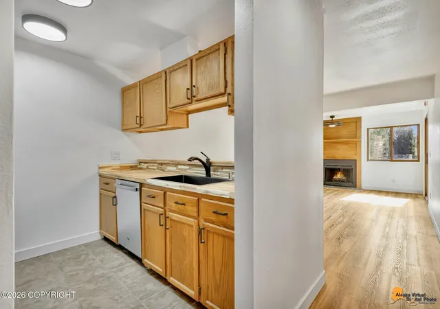 Photo 5 of Condo for sale at 1611 Eastridge Dr #202, Anchorage, AK 99501 | MLS# 26-11091 | Listing updated on 2026-08-31