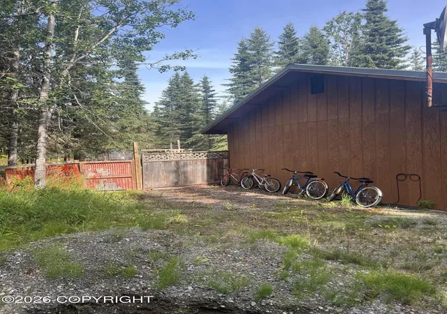 Photo 4 of Single family home for sale at 16990 Foste Mcmann Rd, Ninilchik, AK 99639 | MLS# 26-11132 | Listing updated on 2026-08-31
