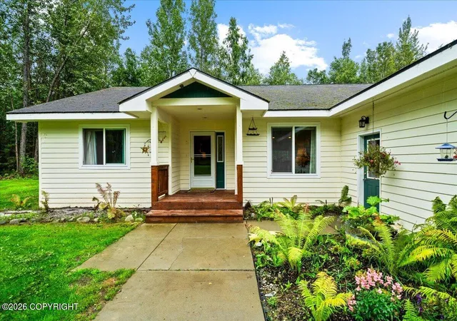 Photo 3 of Single family home for sale at 15600 E Rockyridge Cir, Palmer, AK 99645 | MLS# 26-11145 | Listing updated on 2026-10-22